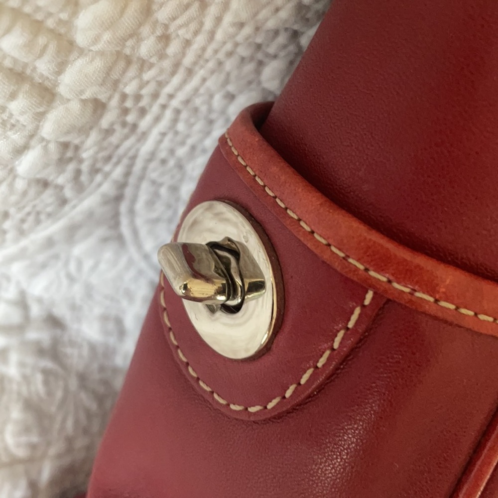 Coach Burgundy Bucket Shoulder Purse Pocketbook Bag Double Handle - Picture 5 of 15